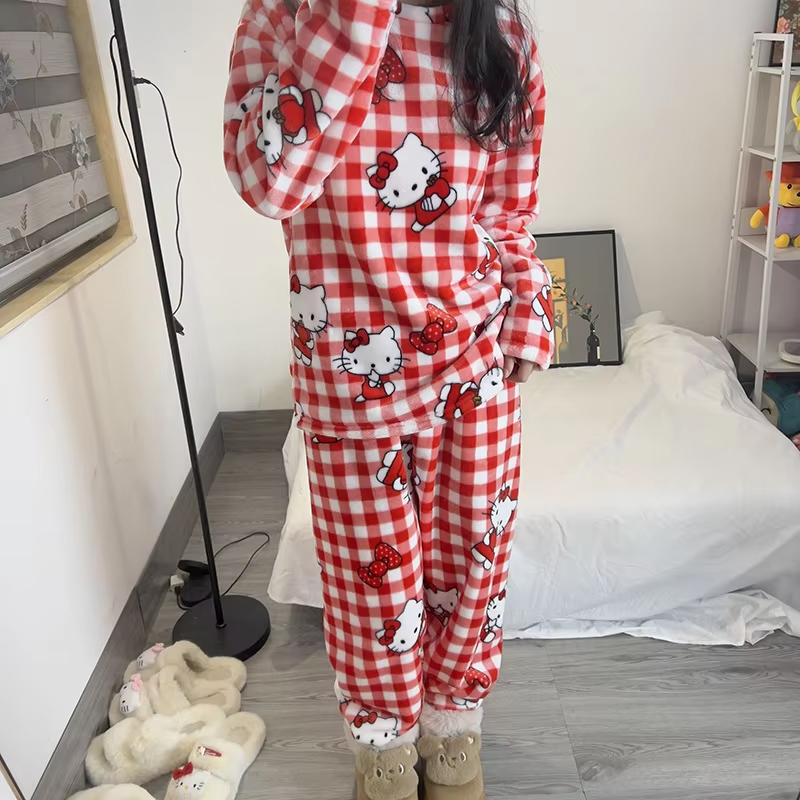 Kitty Nightwear – Thickened Coral Fleece Pajamas for Women, Cute KT Cat Flannel Autumn/Winter Home Suit Set