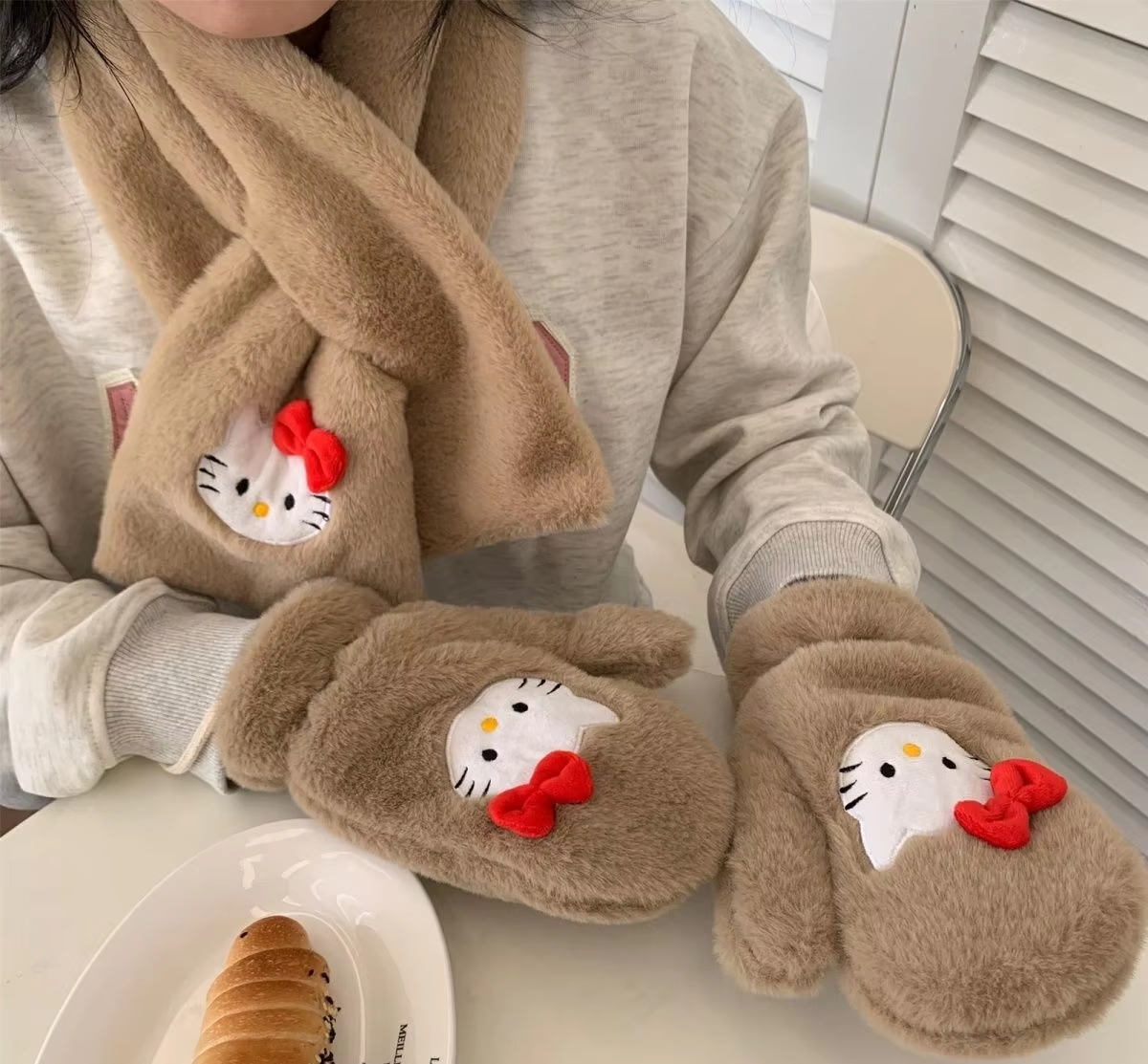 HK Plush Scarf – Cute College Style Winter Accessory, Windproof & Perfect Gift for Students